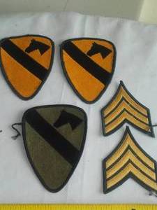 lot 173 image: Military Patches (6) L