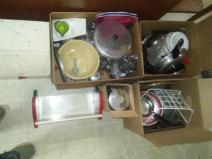lot 551 image: Kitchen ware lot (3 boxes) Enamel ware, Metal Bread box, vintage Percolator, baking tins and more