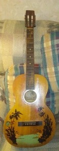 lot 564 image: Guitar - Vintage, Standard size, beautiful wood and frets