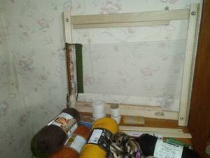 lot 576 image: Beka Loom, Tools used in fiber crafts -- weaving, knitting, etc. St. Paul MN.
