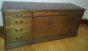 lot 587 image: Credenza used as buffet.