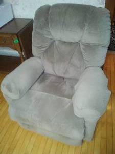 lot 591 image: Swivel Rock Recliner -Best Chairs - Like new