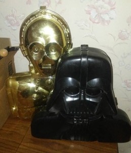 lot 139 image: Vintage Star Wars Figurine Cases. Darth Vader and Cp3o