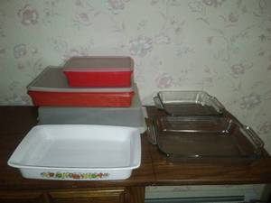 lot 144 image: Tupperware,Corning Baking Dish and more.
