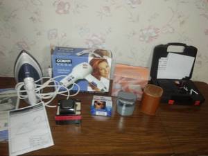 lot 145 image: Small appliances, Iron, blow dryer, Tens 3000 pain machine