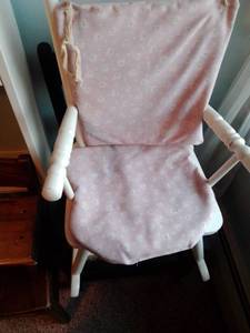 lot 47 image: Collection Childs and Doll chairs and beds.