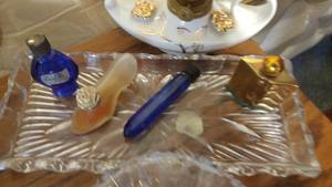lot 67 image: Vintage Womens Dressing Table items.