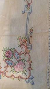 lot 80 image: Sterlite Under the Bed Tote w plethora of vintage linens, many hand embroidered,