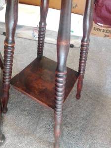 lot 86 image: Wood chair and plant Stand, Sturdy,