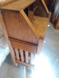 lot 88 image: Rustic writing Desk  Shoeshine kit.