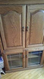 lot 114 image: Oak Entertainment Center, 4 doors (2 glass).