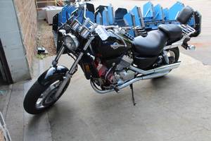1999 Honda VF-750 Magna Motorcycle