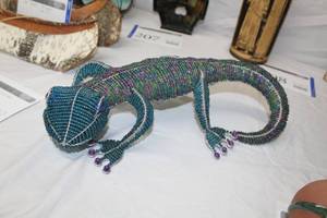 lot 209 image: Lizard  Beaded Table Art Dcor