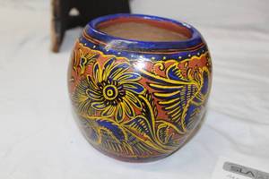 lot 215 image: Flowers  Table Vase