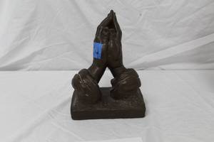 lot 226 image: 1962  Praying Hands  Metal Table Art Dcor