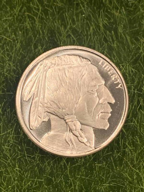 lot 2 image: .999 Silver Bison  Sioux Round 12 oz