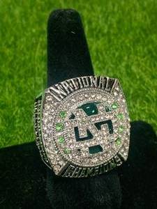 lot 20 image: 2016 UND Hockey Championship Replica Ring Size 12
