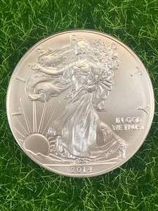 lot 40 image: 2014 .999 American Silver Eagle 1oz