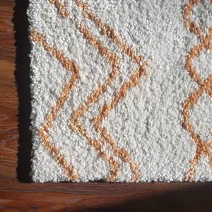 lot 17 image: La Dole Candy Shaggy Rug