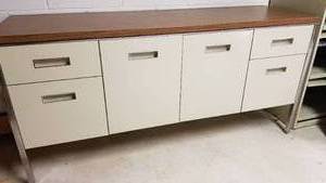 lot 81 image: Vintage Steelcase Office Crendenza