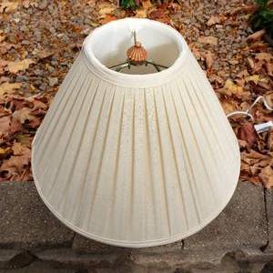 lot 168 image: Contemporary Table Lamp