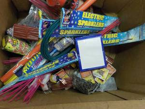 lot 157 image: Sparklers and more ...