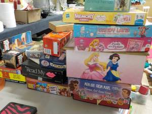 lot 158 image: Games Lot...