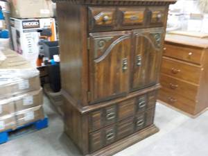 lot 179 image: Wood Dresser 40 x 19 x 56...