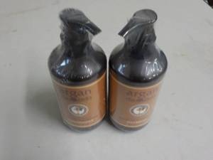 lot 186 image: 2 Bottles 10.1 oz Argan Diabella Sh...
