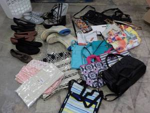 lot 199 image: Purses, Bags, Boots, Shoes in a Lau...