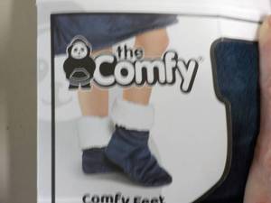 lot 38 image: The Comfy Feet Slippers size ML...