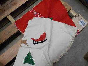 lot 332 image: Xmas Lot...