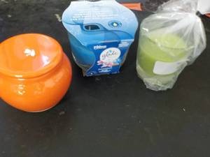 lot 67 image: Glade Candles and more...