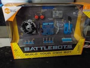 lot 87 image: Hex Bug BattleBots...