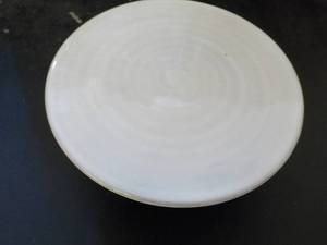 lot 114 image: Hearth and Hand White Magnolia Ston...