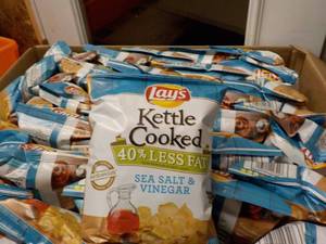 lot 279 image: Case of 64 Bags Lays Kettle Cooked ...