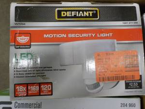 lot 339 image: Light Fixtures...