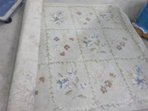 lot 347 image: Area Rug 5 ft 2 x 7 ft 6...