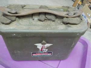 lot 355 image: Scottsman Metal Shell Box 12 x 6 x ...