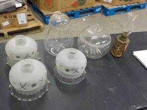 lot 376 image: Vintage Globes and Glass and 1 Lant...