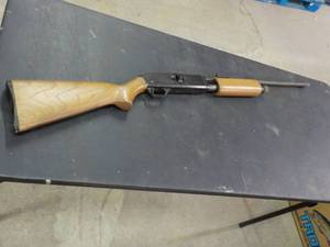 lot 378 image: Older Pellet Gun...