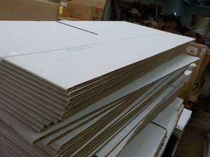 lot 391 image: 50 White Open Boxes Great Moving Bo...