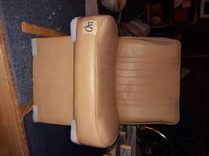 lot 40 image: Back to back boatpontoon seats.