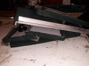 lot 107 image: Set of Lund compartment doors with latches and hinges. Aluminum