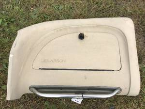 lot 239A image: 1996 Larson Dash Panels