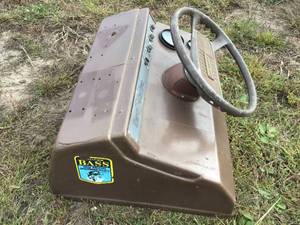 lot 240 image: 1980s Tracker Boat Counsel Top