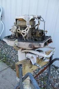 lot 251 image: Johnson Outboard 10 Hp 1963
