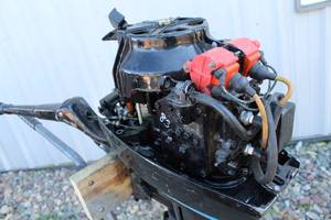 lot 255 image: Mercury 9.8 Hp Outboard 1979