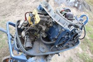 lot 292 image: Evinrude 40 Hp Outboard 1971