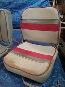 lot 28 image: Lot of 3 used seats.